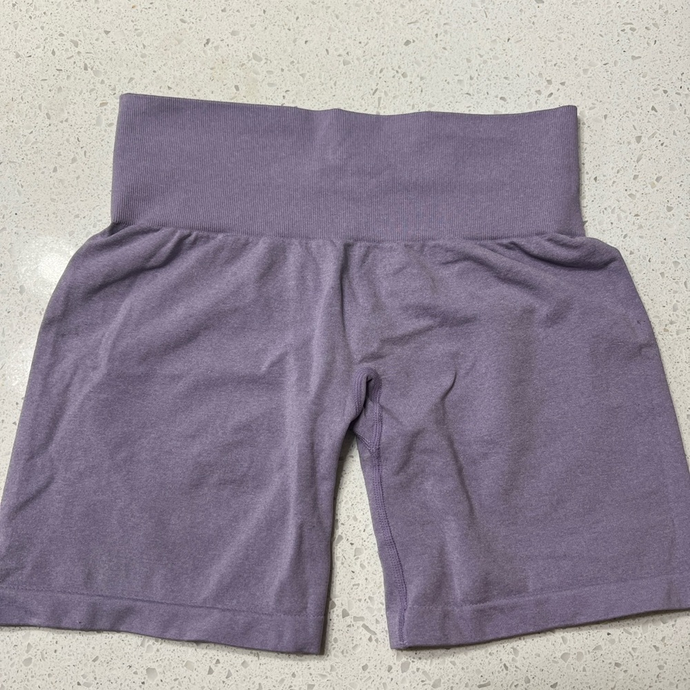 Nvgtn pro lilac seamless shorts - Picture 6 of 7